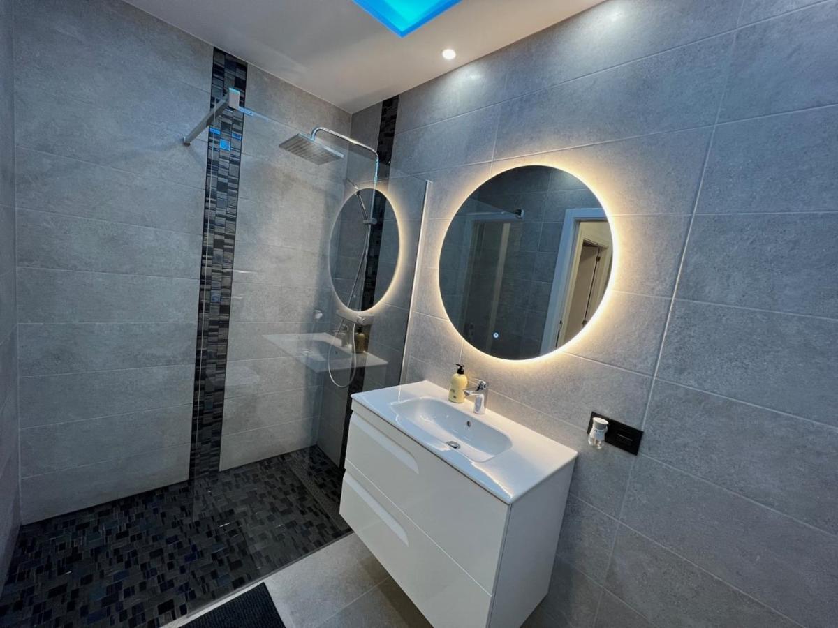 Luxury Apartment Orlando 아데제 외부 사진